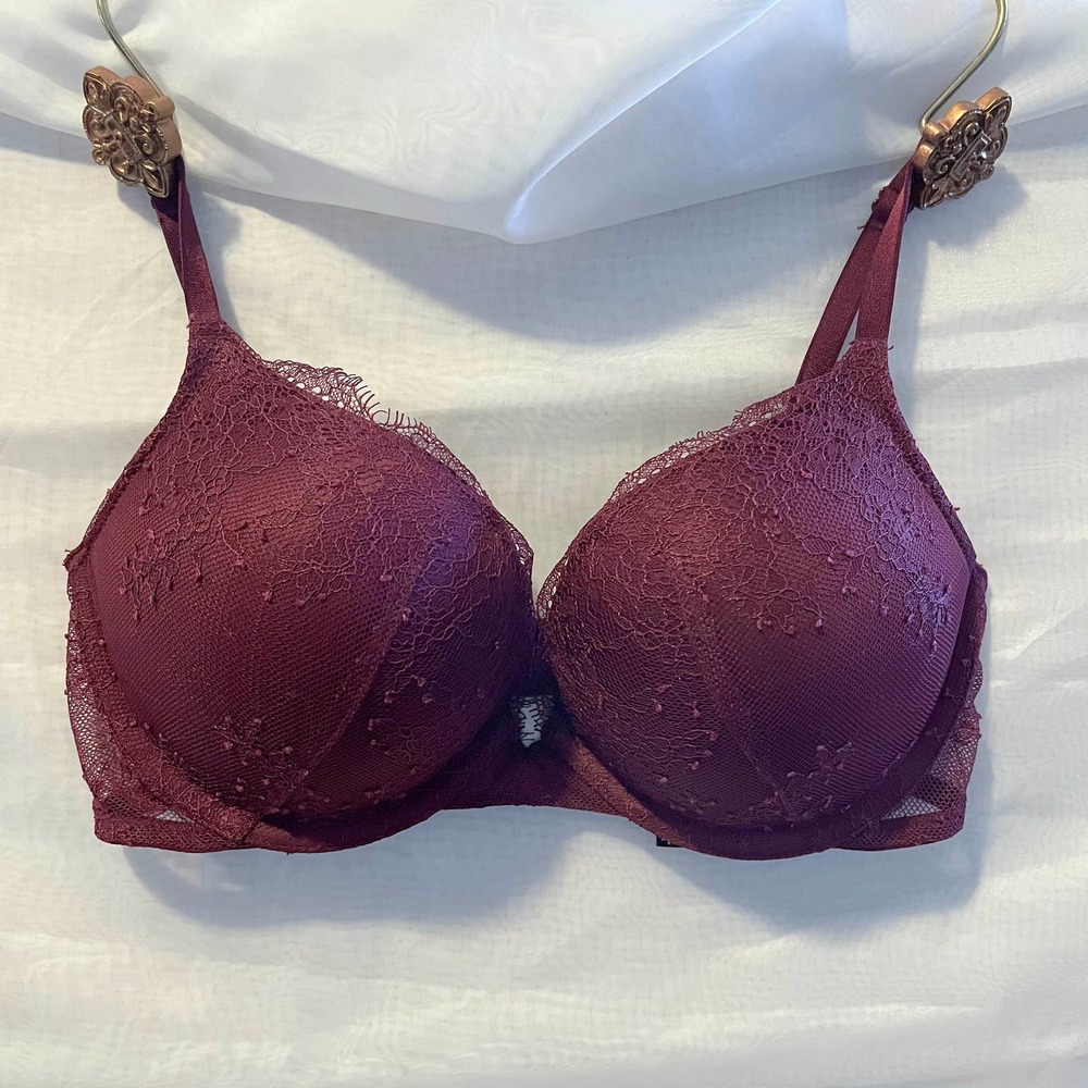 Victoria's Secret Burgundy Maroon Red Bombshell Plunge Lace Overlay Bra - 32D